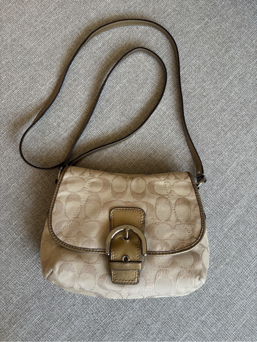Coach Soho Flap Crossbody Bag Champagne Gold Metallic Y2K Vintage 2000s